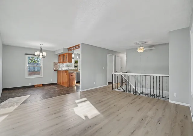 Photo 4 of Single family home for sale at 3123 Somerset Dr, Bettendorf, IA 52722 | MLS# 12779560 | Listing updated on 2026-10-09