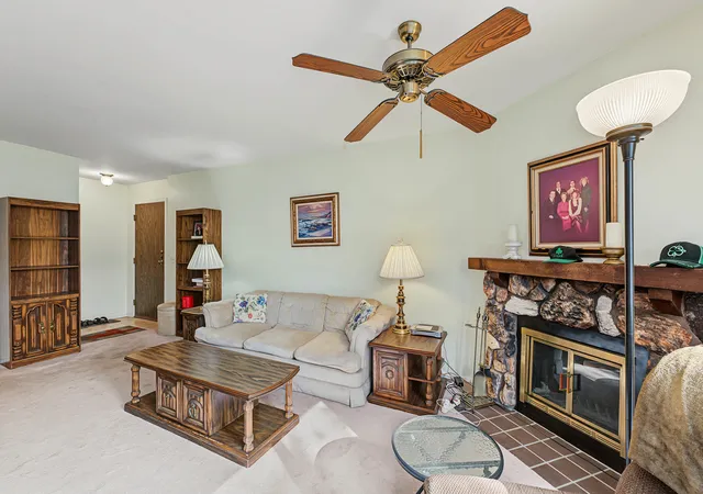 Photo 3 of Condo for sale at 215 Brookston Dr #B2, Schaumburg, IL 60193 | MLS# 12779561 | Listing updated on 2026-10-07
