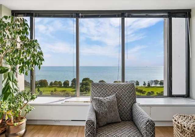 Photo 2 of Condo for sale at 5455 N Sheridan Rd #1801, Chicago, IL 60640 | MLS# 12779569 | Listing updated on 2026-10-20