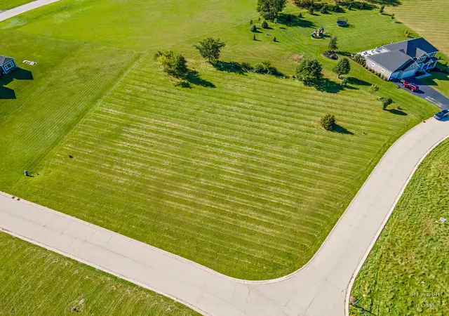 Photo 3 of Land for sale at 1813 Chloe Trl, Mc Henry, IL 60051 | MLS# 12779578 | Listing updated on 2026-10-07
