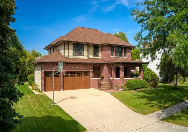 Single family home for sale at 627 Ritter Dr, Batavia, IL 60510 | MLS# 12779638
