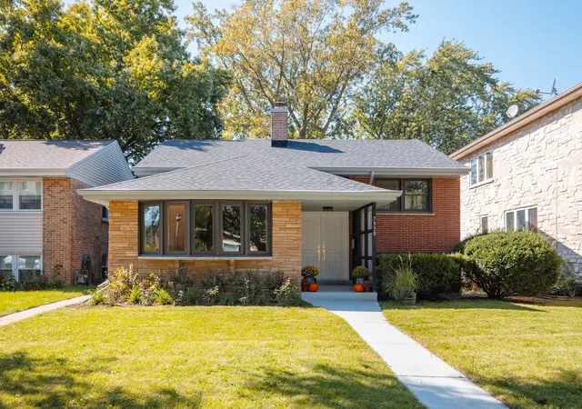 Photo 1 of Single family home for sale at 7930 N Kenneth Ave, Skokie, IL 60076 | MLS# 12779662 | Listing updated on 2026-10-09