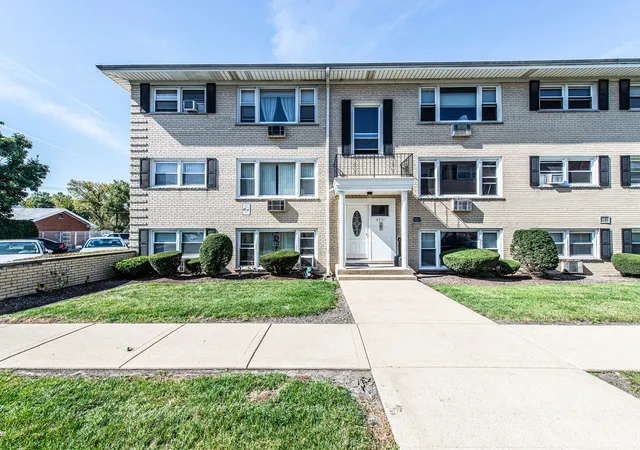Photo 1 of Condo for sale at 4931 N E River Rd #3A, Harwood Heights, IL 60706 | MLS# 12779664 | Listing updated on 2026-10-07