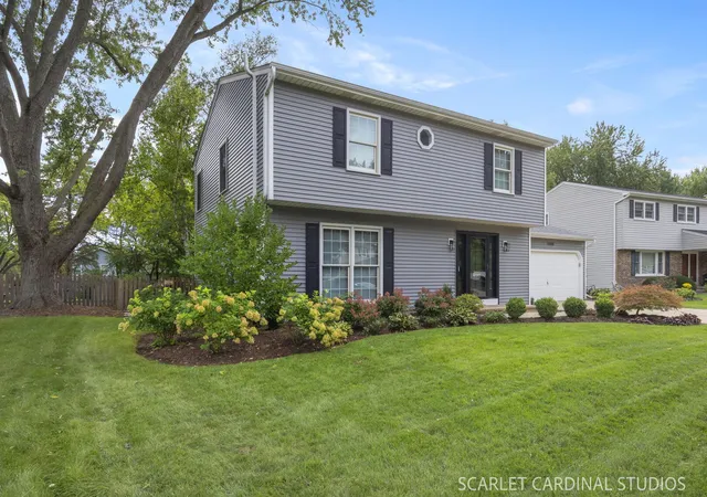 Photo 2 of Single family home for sale at 1608 Clyde Dr, Naperville, IL 60565 | MLS# 12779681 | Listing updated on 2026-10-22