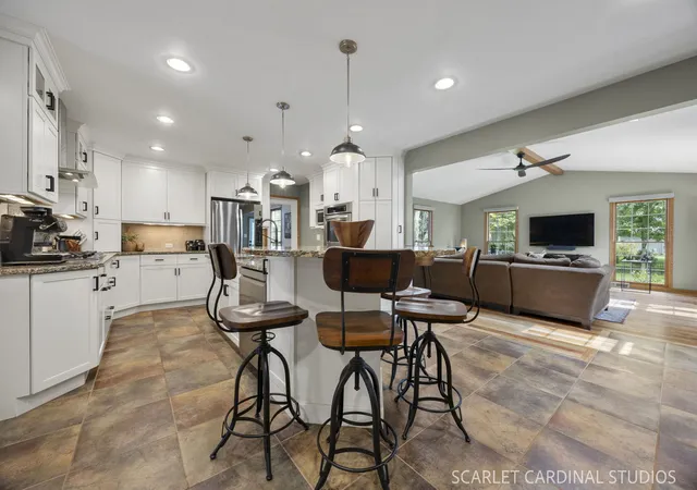 Photo 4 of Single family home for sale at 1608 Clyde Dr, Naperville, IL 60565 | MLS# 12779681 | Listing updated on 2026-10-22