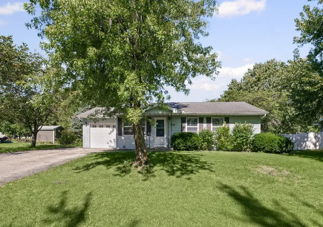 Photo 4 of Single family home for sale at 512 Ridge Rd, Philo, IL 61864 | MLS# 12779715 | Listing updated on 2026-10-07