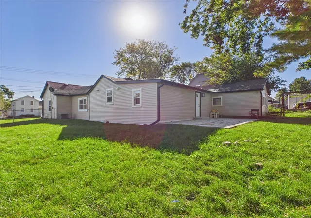Photo 4 of Single family home for sale at 1027 Garfield Ave, Belvidere, IL 61008 | MLS# 12779716 | Listing updated on 2026-10-07