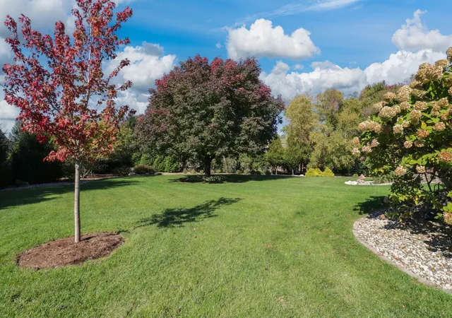 Photo 3 of Single family home for sale at 2 Windsong Way, Bloomington, IL 61704 | MLS# 12779723 | Listing updated on 2026-10-23