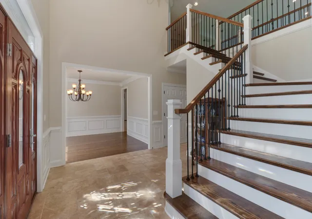 Photo 4 of Single family home for sale at 2 Windsong Way, Bloomington, IL 61704 | MLS# 12779723 | Listing updated on 2026-10-23