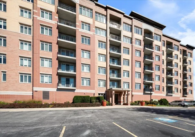 Photo 1 of Condo for sale at 1199 E Port Clinton Rd #710, Vernon Hills, IL 60061 | MLS# 12779728 | Listing updated on 2026-10-07
