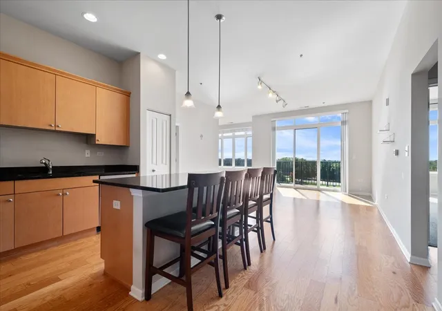 Photo 3 of Condo for sale at 1199 E Port Clinton Rd #710, Vernon Hills, IL 60061 | MLS# 12779728 | Listing updated on 2026-10-07