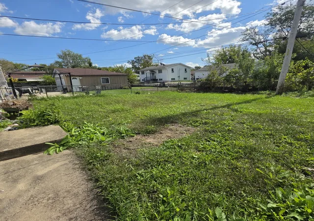 Photo 3 of Single family home for sale at 1649 W 163rd Street, Markham, IL 60428 | MLS# 12779733 | Listing updated on 2026-10-07