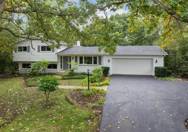 Single family home for sale at 26890 N Longwood Rd, Lake Forest, IL 60045 | MLS# 12779735