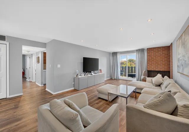 Photo 3 of Condo for sale at 1795 Lake Cook Rd #211, Highland Park, IL 60035 | MLS# 12779740 | Listing updated on 2026-10-09