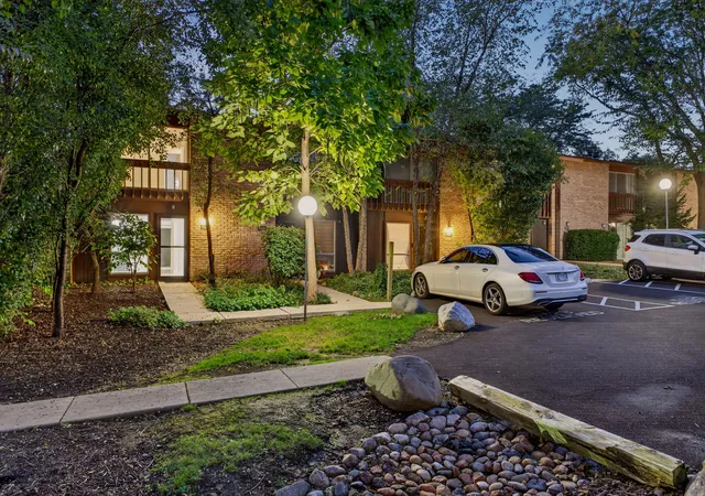 Photo 2 of Townhouse for sale at 5931 Meadow Dr #157A, Lisle, IL 60532 | MLS# 12779747 | Listing updated on 2026-10-07
