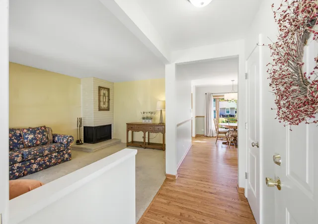 Photo 2 of Single family home for sale at 45 Avon Rd, Elk Grove Village, IL 60007 | MLS# 12779774 | Listing updated on 2026-10-09