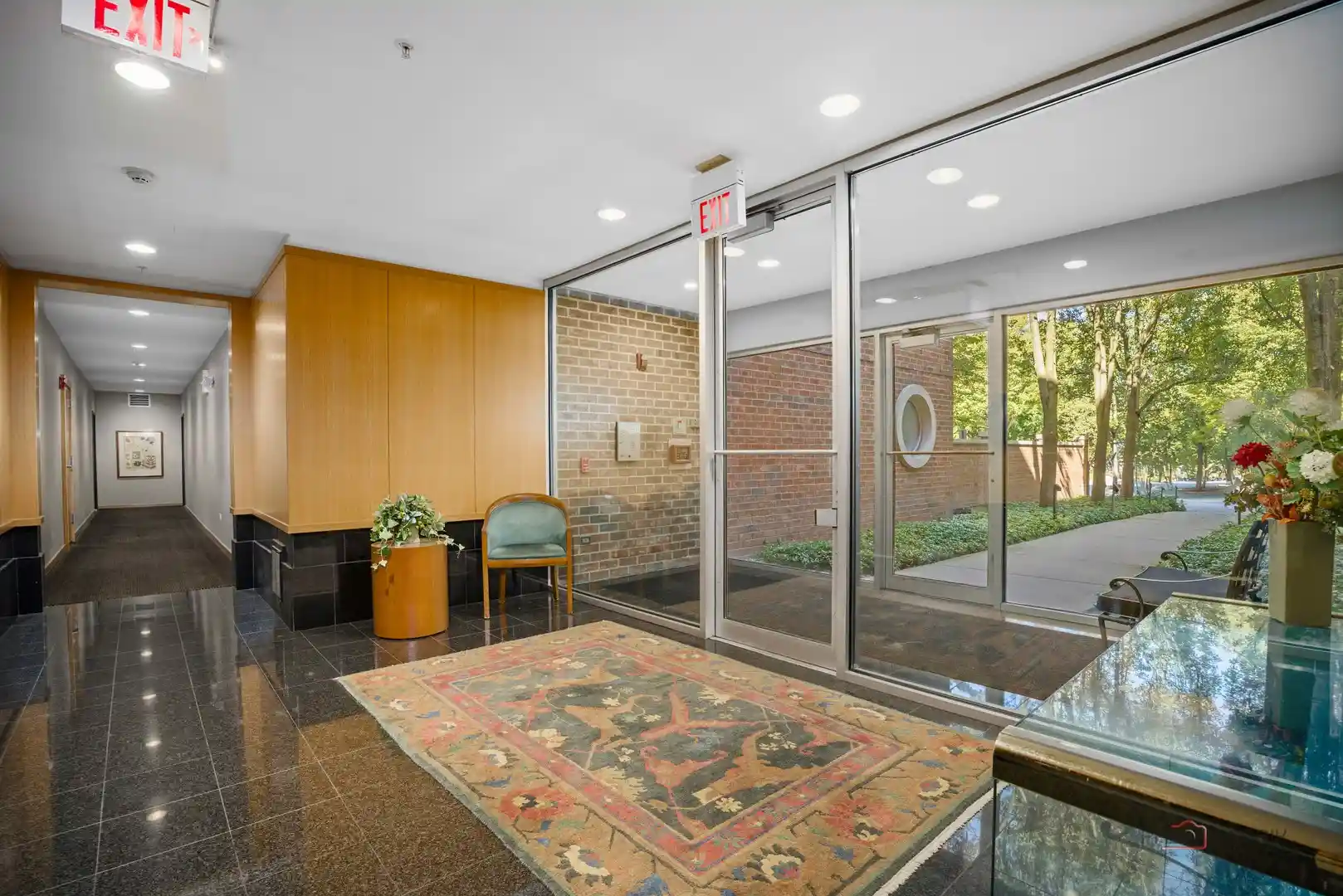 Listing Photo 2 - Condo for sale in 360 Grn Bay Rd located at 360 Grn Bay Rd, Winnetka, IL 60093 - Unit #1D