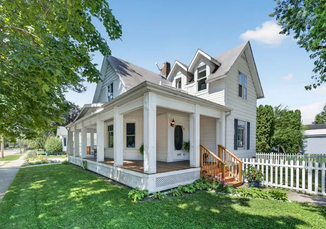 Photo 1 of Single family home for sale at 105 N Main St, Seneca, IL 61360 | MLS# 12779789 | Listing updated on 2026-10-07