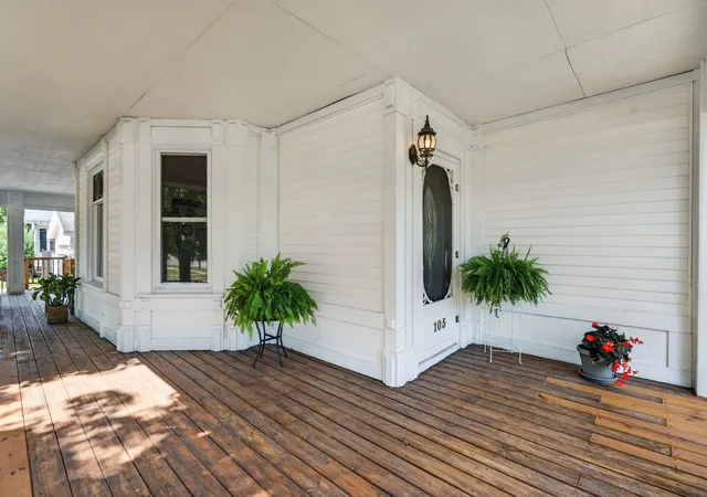 Photo 4 of Single family home for sale at 105 N Main St, Seneca, IL 61360 | MLS# 12779789 | Listing updated on 2026-10-07