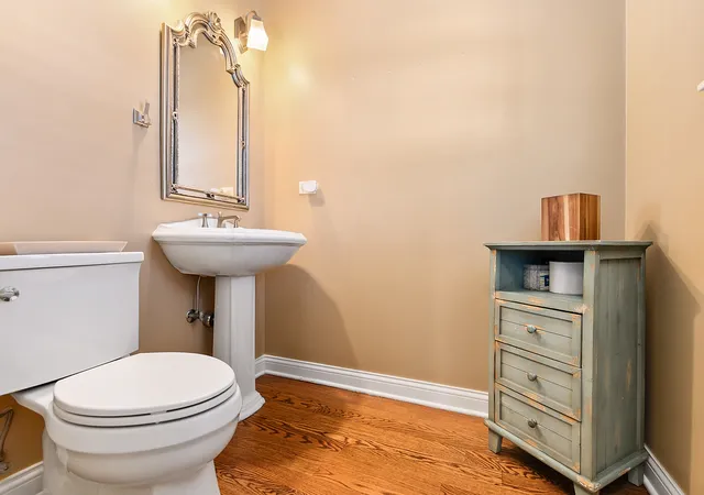 Photo 4 of Single family home for sale at 3348 W 99th Street, Evergreen Park, IL 60805 | MLS# 12779793 | Listing updated on 2026-10-16