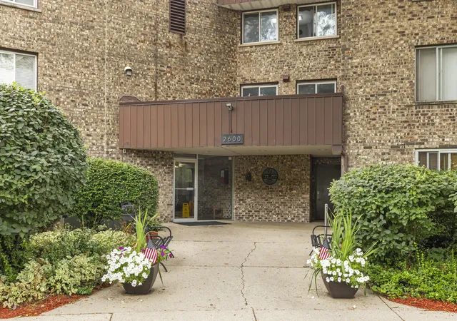 Photo 2 of Condo for sale at 2600 Brookwood Way Dr #209, Rolling Meadows, IL 60008 | MLS# 12779795 | Listing updated on 2026-10-07