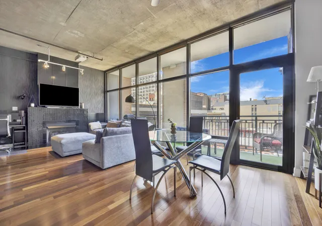 Photo 2 of Condo for sale at 520 S State St #1211, Chicago, IL 60605 | MLS# 12779809 | Listing updated on 2026-10-07
