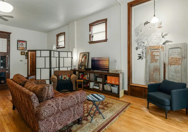 Photo 4 of Single family home for sale at 4247 Grove Ave, Brookfield, IL 60513 | MLS# 12779810 | Listing updated on 2026-10-20