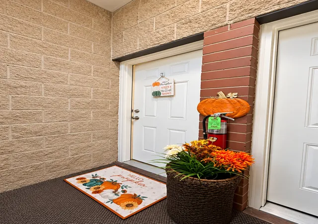 Photo 2 of Condo for sale at 4447 S Indiana Ave #1R, Chicago, IL 60653 | MLS# 12779829 | Listing updated on 2026-10-08
