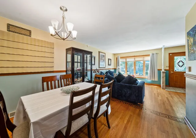 Photo 4 of Single family home for sale at 4723 N Kilbourn Ave, Chicago, IL 60630 | MLS# 12779840 | Listing updated on 2026-10-09