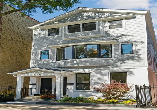 Photo 1 of Multi family home for sale at 616 W Willow St, Chicago, IL 60614 | MLS# 12779844 | Listing updated on 2026-10-08