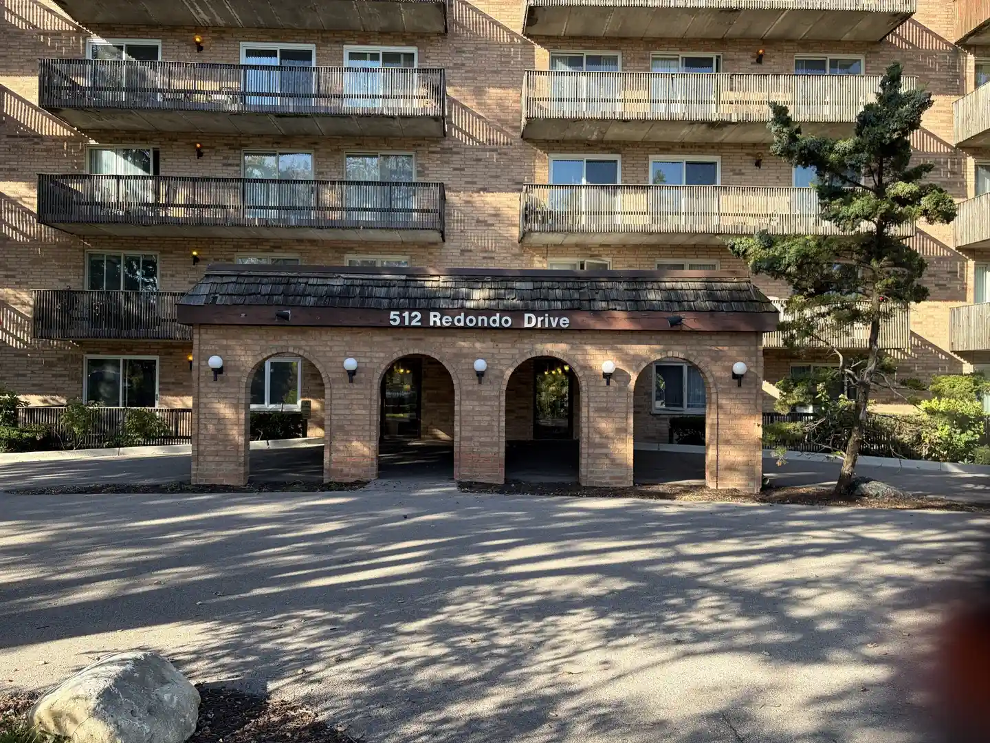 Listing Photo 1 - Condo for sale in 512 Redondo Dr located at 512 Redondo Dr, Downers Grove, IL 60516 - Unit #411