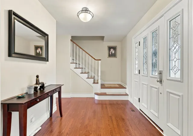 Photo 2 of Single family home for sale at 1708 Cranshire Ct, Deerfield, IL 60015 | MLS# 12779880 | Listing updated on 2026-10-28