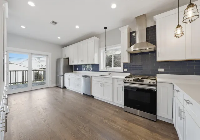 Photo 4 of Single family home for sale at 5518 W 25th Place, Cicero, IL 60804 | MLS# 12779898 | Listing updated on 2026-10-22