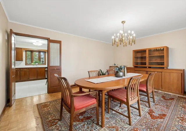 Photo 3 of Single family home for sale at 904 Elmdale Rd, Glenview, IL 60025 | MLS# 12779904 | Listing updated on 2026-10-29