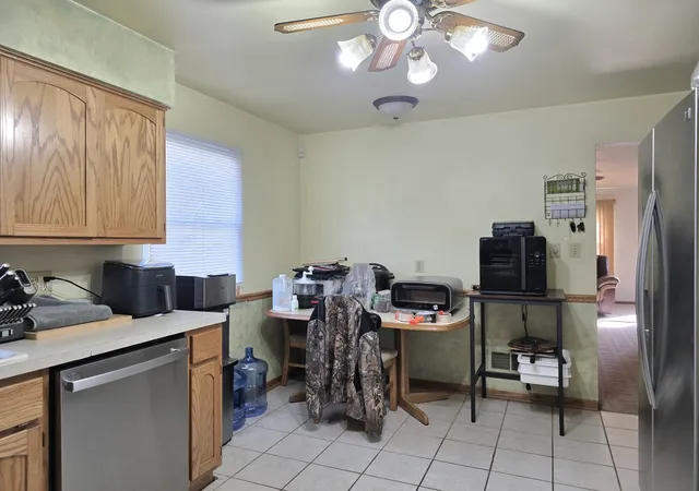 Photo 4 of Single family home for sale at 1713 Oakland Ave, Crest Hill, IL 60403 | MLS# 12779927 | Listing updated on 2026-10-08