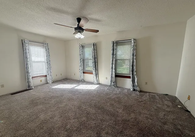 Photo 1 of Single family home for sale at 809 Inlet Ave, Dixon, IL 61021 | MLS# 12779928 | Listing updated on 2026-10-07