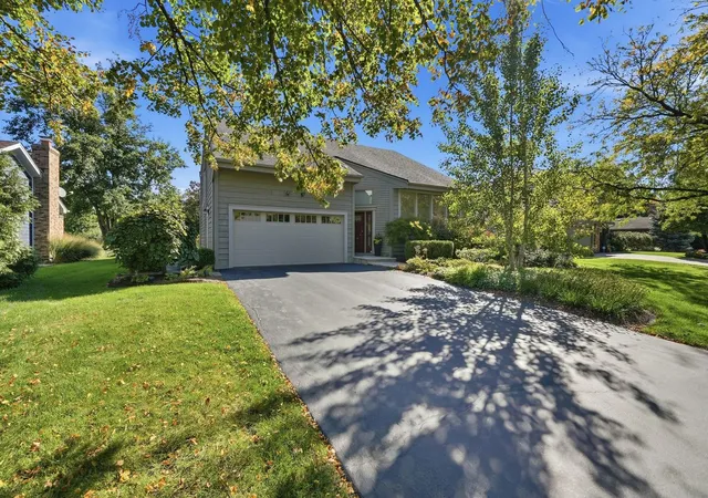 Photo 1 of Single family home for sale at 8361 Clynderven Rd, Burr Ridge, IL 60527 | MLS# 12779930 | Listing updated on 2026-10-08