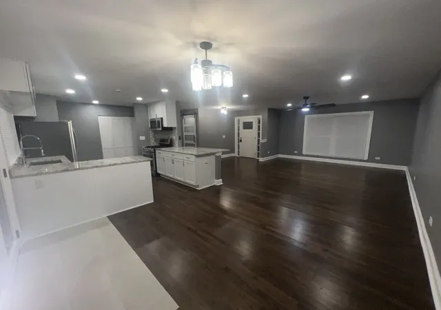 Photo 3 of Single family home for sale at 196 Green Ct, Streamwood, IL 60107 | MLS# 12779934 | Listing updated on 2026-10-07