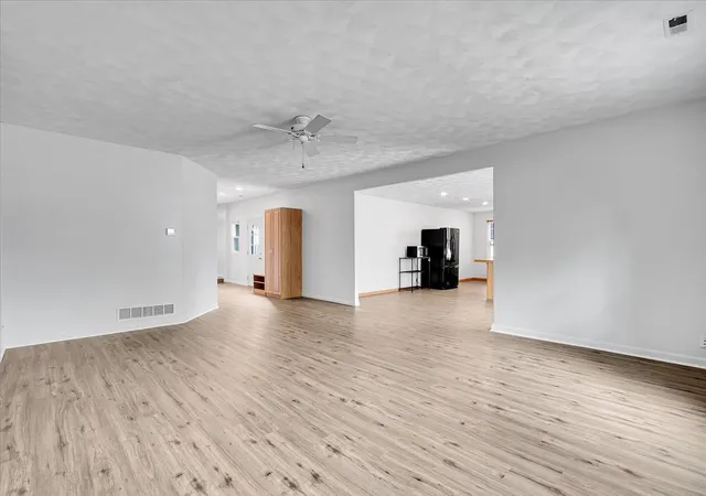 Photo 4 of Single family home for sale at 295 N 1st Avenue, Coal City, IL 60416 | MLS# 12779938 | Listing updated on 2026-10-07