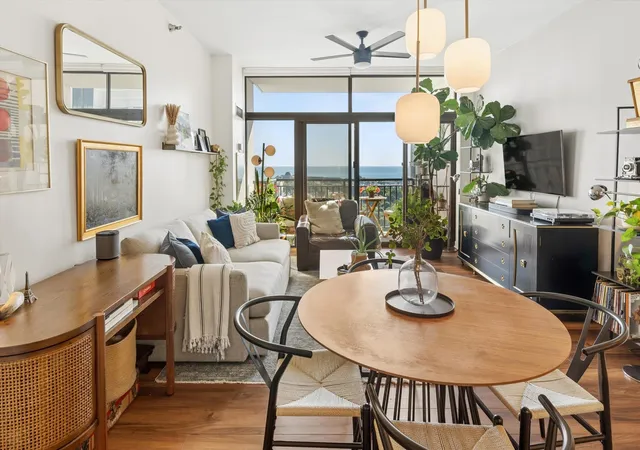 Photo 4 of Condo for sale at 1322 S Prairie Ave #1706, Chicago, IL 60605 | MLS# 12779949 | Listing updated on 2026-10-09