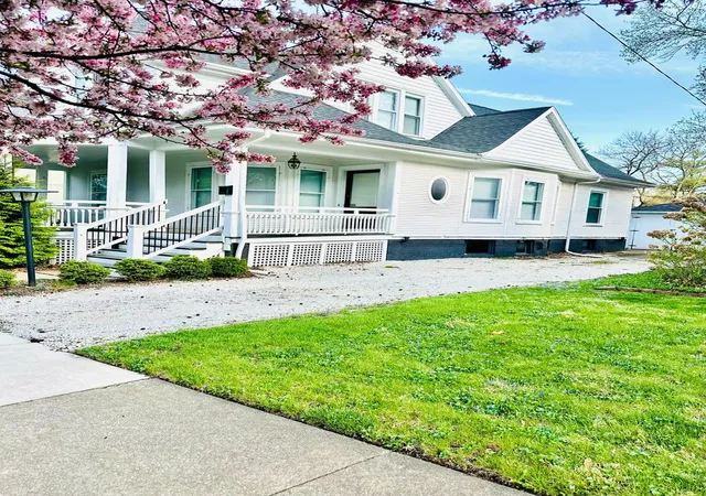 Photo 1 of Multi family home for sale at 1211 E Jefferson St, Bloomington, IL 61701 | MLS# 12779965 | Listing updated on 2026-10-08