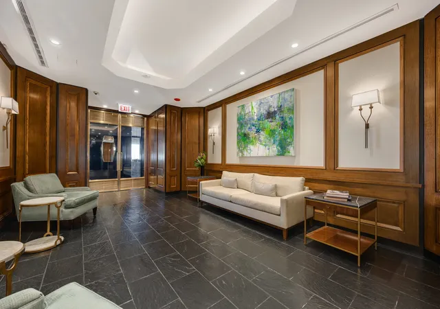 Photo 2 of Condo for sale at 990 N Lake Shore Dr #19B, Chicago, IL 60611 | MLS# 12779978 | Listing updated on 2026-10-09