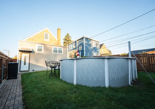 Photo 2 of Single family home for sale at 3901 N New England Ave, Chicago, IL 60634 | MLS# 12779983 | Listing updated on 2026-10-28