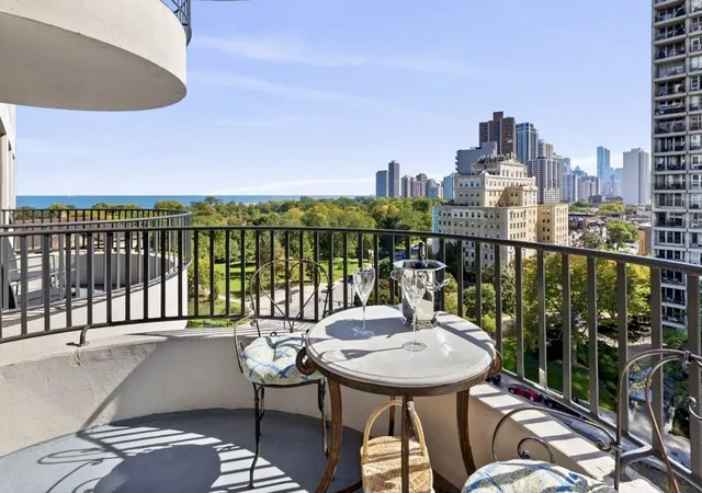Photo 3 of Condo for sale at 2020 N Lincoln Park W #9J, Chicago, IL 60614 | MLS# 12779984 | Listing updated on 2026-10-09