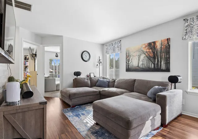 Photo 3 of Single family home for sale at 156 Sycamore Ave, Streamwood, IL 60107 | MLS# 12779991 | Listing updated on 2026-10-22