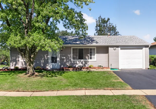 Photo 1 of Single family home for sale at 1622 W Celebrity Cir, Hanover Park, IL 60133 | MLS# 12779994 | Listing updated on 2026-10-08