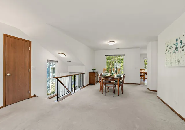 Photo 4 of Condo for sale at 1002 Boston Cir #1002, Schaumburg, IL 60193 | MLS# 12779995 | Listing updated on 2026-10-09