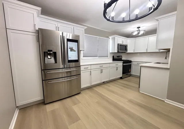 Photo 3 of Single family home for sale at 8204 Austin Ave, Burbank, IL 60459 | MLS# 12779996 | Listing updated on 2026-10-08