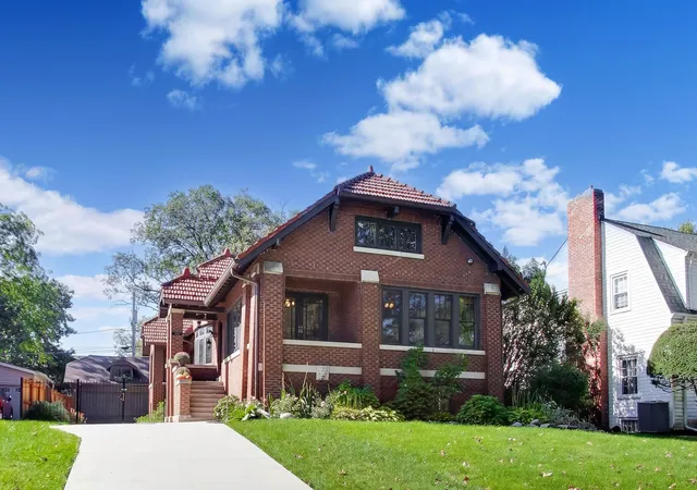 Photo 1 of Single family home for sale at 10516 S Seeley Ave, Chicago, IL 60643 | MLS# 12780033 | Listing updated on 2026-10-08