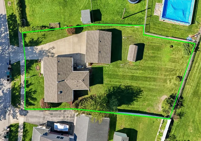 Photo 2 of Single family home for sale at 9110 Caddy Ct, Orland Park, IL 60462 | MLS# 12780048 | Listing updated on 2026-10-08
